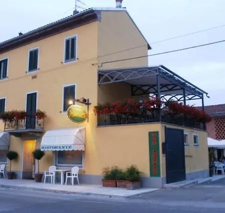Passeggeri Club House Bed & Breakfast *